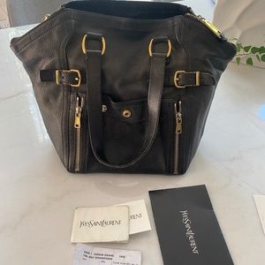 YVES SAINT LAURENT DOWNTOWN BAG